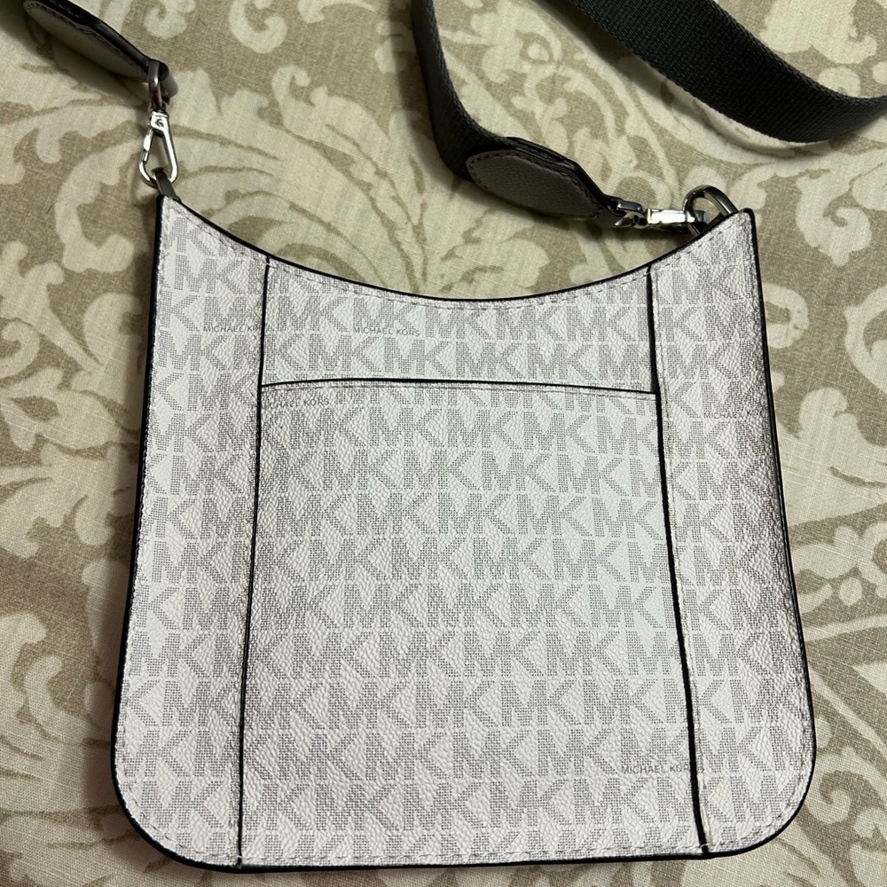 Michael Kors Gray and white small crossbody Bag - Picture 4 of 12